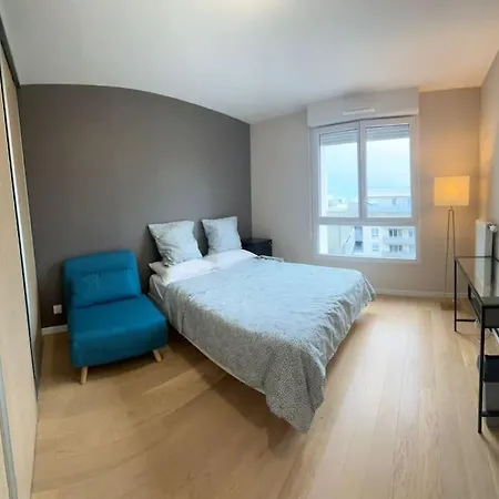 2 Bedroom 2 Min Walk To Metro, Gustave Roussy, Parking * Villejuif