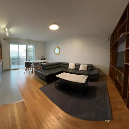 Apartment 2 Bedroom 2 Min Walk To Metro, Gustave Roussy, Parking