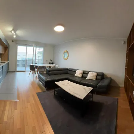 Apartment 2 Bedroom 2 Min Walk To Metro, Gustave Roussy, Parking Villejuif